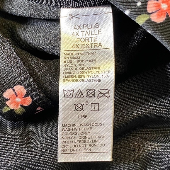 Old Navy Bikini Bottom Navy Floral Size 4X Plus - Picture 6 of 8